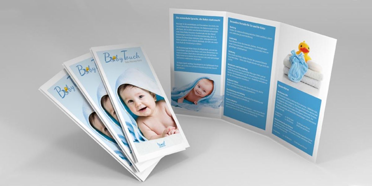 Heaven SPA Dachau Flyer für BabyTouch-Massagen, ein Marketingtool zur Förderung von Wellness-Angeboten für Babys.