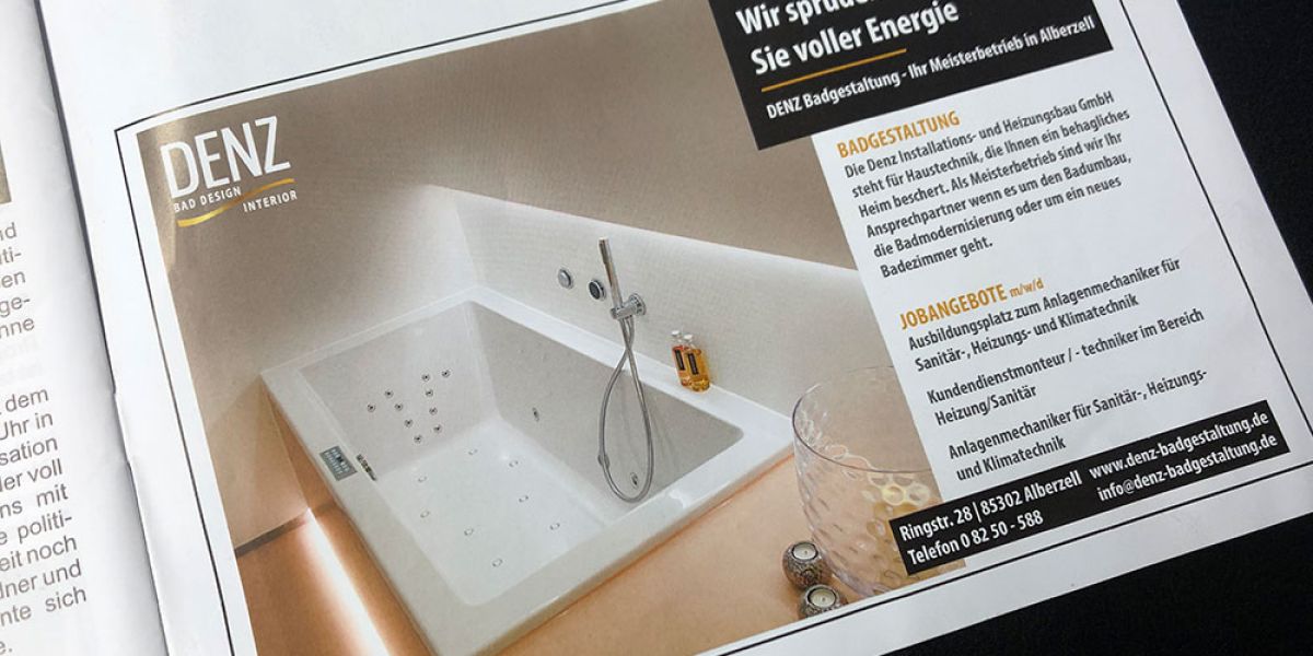 Werbeanzeige der Firma Denz Bad Design Interior in einem Magazin, konzipiert von einer Marketingagentur für gezielte Kundenansprache und Markenpräsenz.