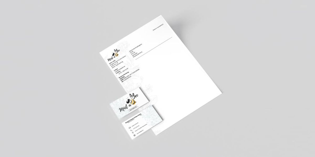 Briefpapier und Visitenkarten für Miet a Bee, erstellt von unserer Marketingagentur. Das Design umfasst das Firmenlogo und Kontaktinformationen.